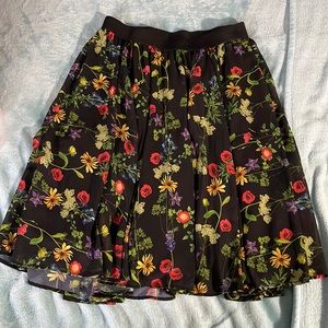Torrid size 1 full skirt with flower pattern